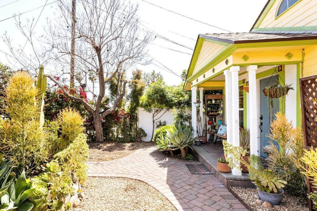 Casa de férias Nagy's Artsy For 8 With Jacuzzi & Fireplace