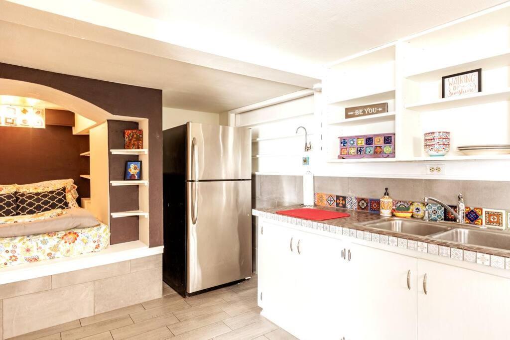 Nagy's Artsy For 8 With Jacuzzi & Fireplace * San Diego